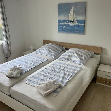 Villa Rudy Holiday Home นยีวีเซ ภายนอก รูปภาพ
