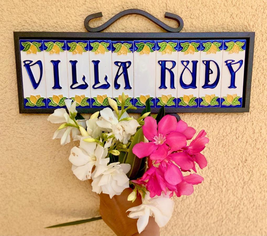 Villa Rudy Holiday Home นยีวีเซ ภายนอก รูปภาพ
